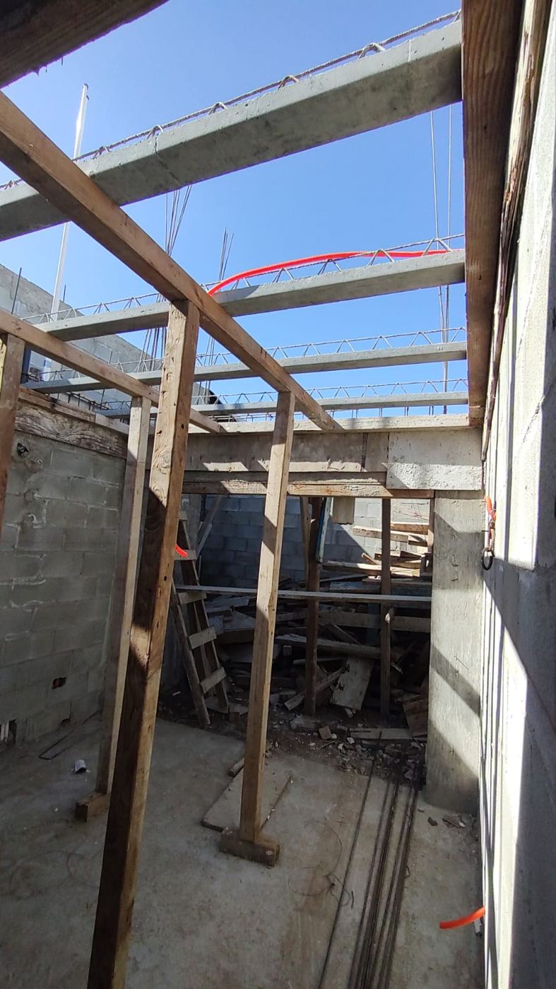 Estructura y cimbra en obra